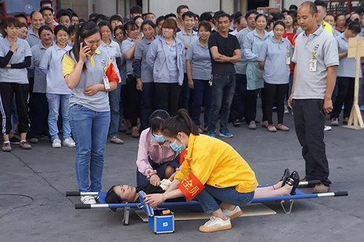 博亿国际2019年上半年消防演习现场